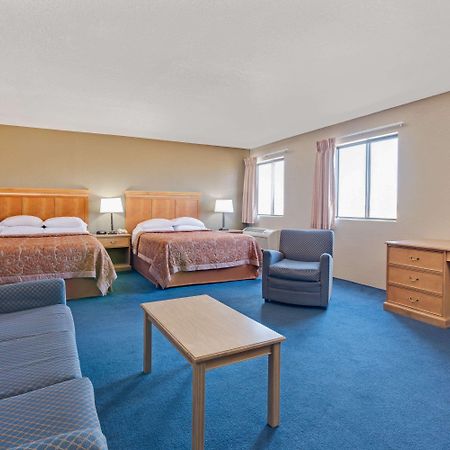 Super 8 By Wyndham Spokane/West Эруэй-Хайтс Экстерьер фото