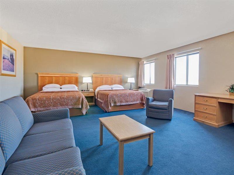 Super 8 By Wyndham Spokane/West Эруэй-Хайтс Экстерьер фото