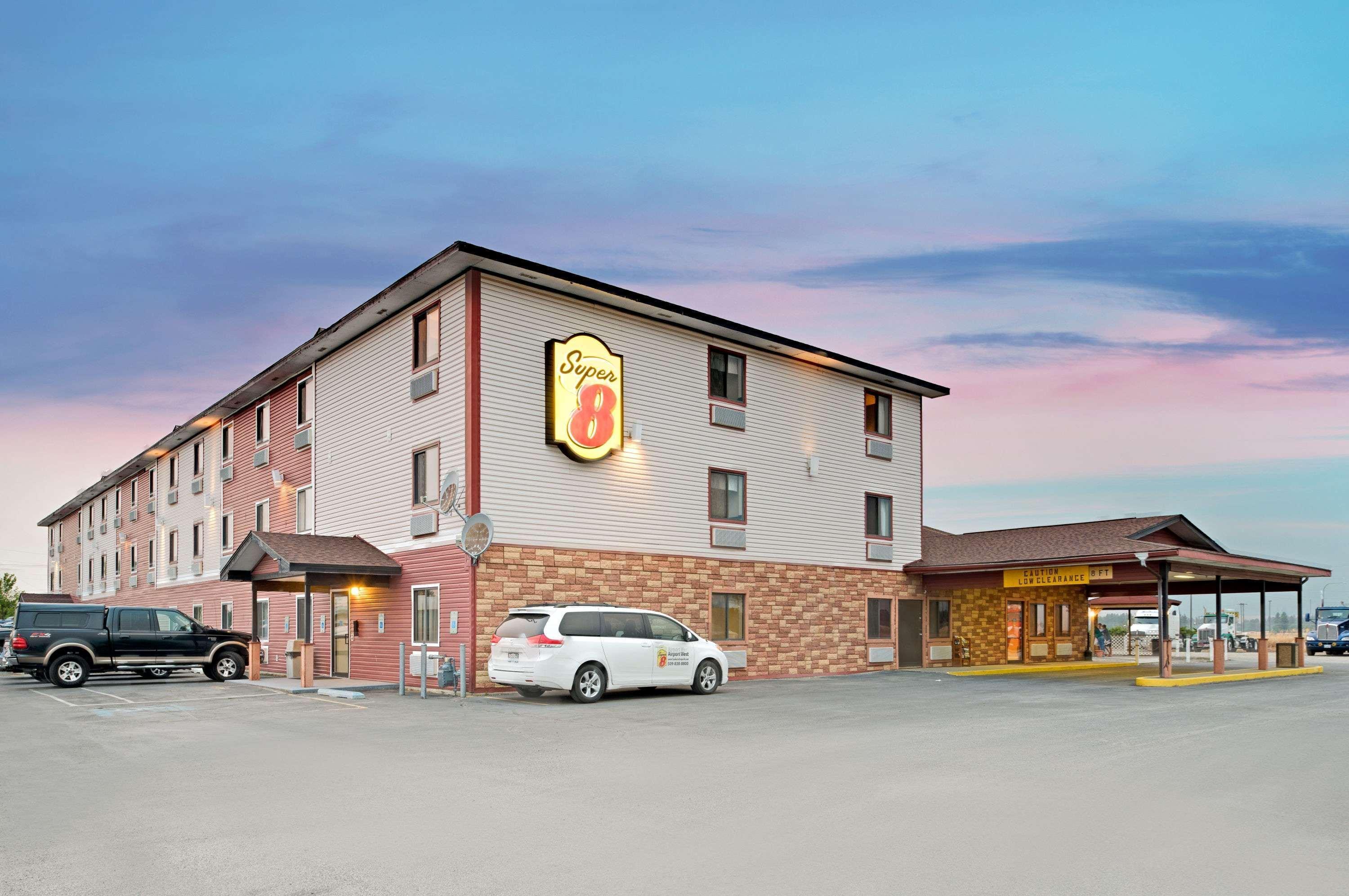 Super 8 By Wyndham Spokane/West Эруэй-Хайтс Экстерьер фото