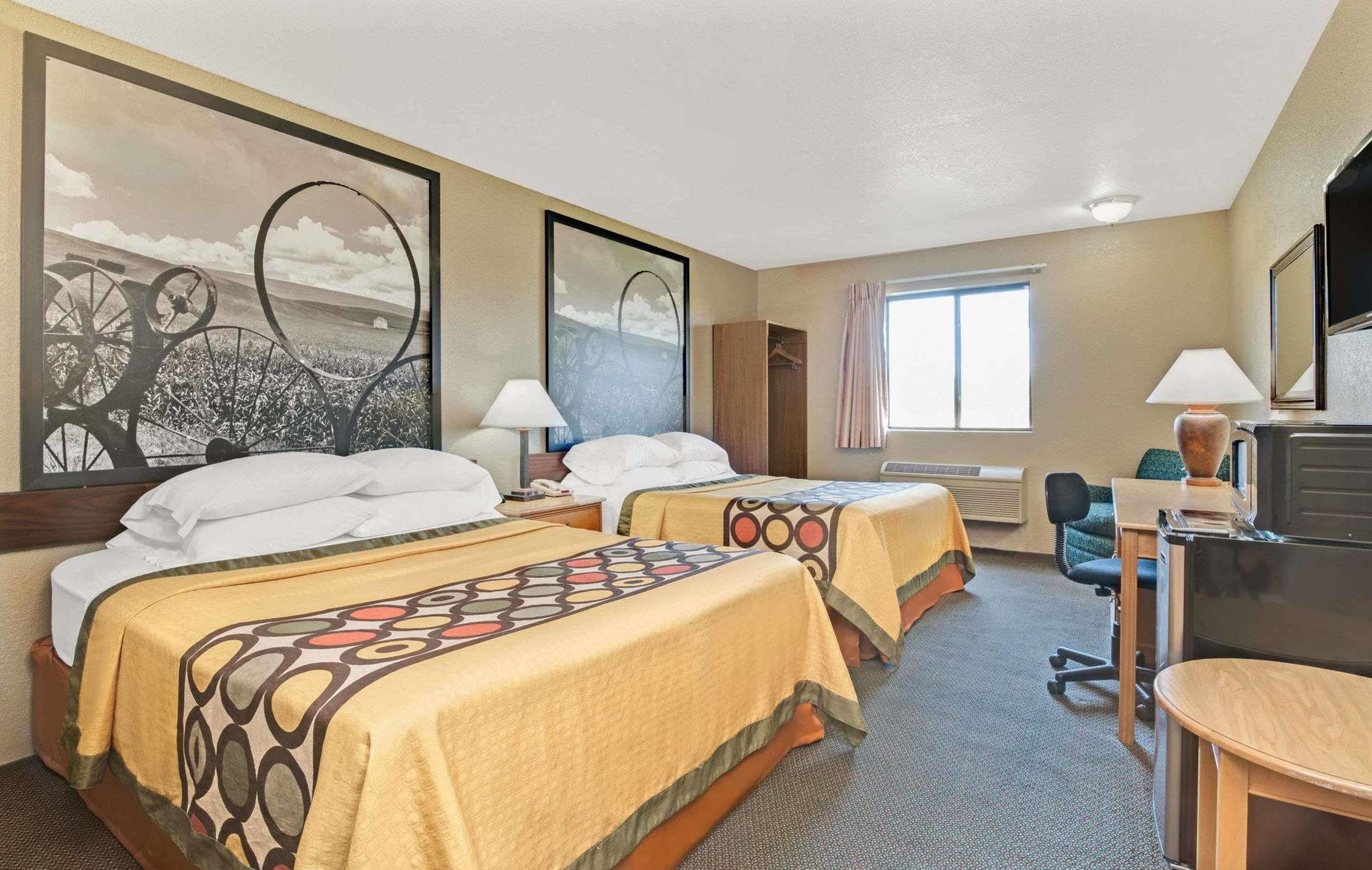 Super 8 By Wyndham Spokane/West Эруэй-Хайтс Экстерьер фото